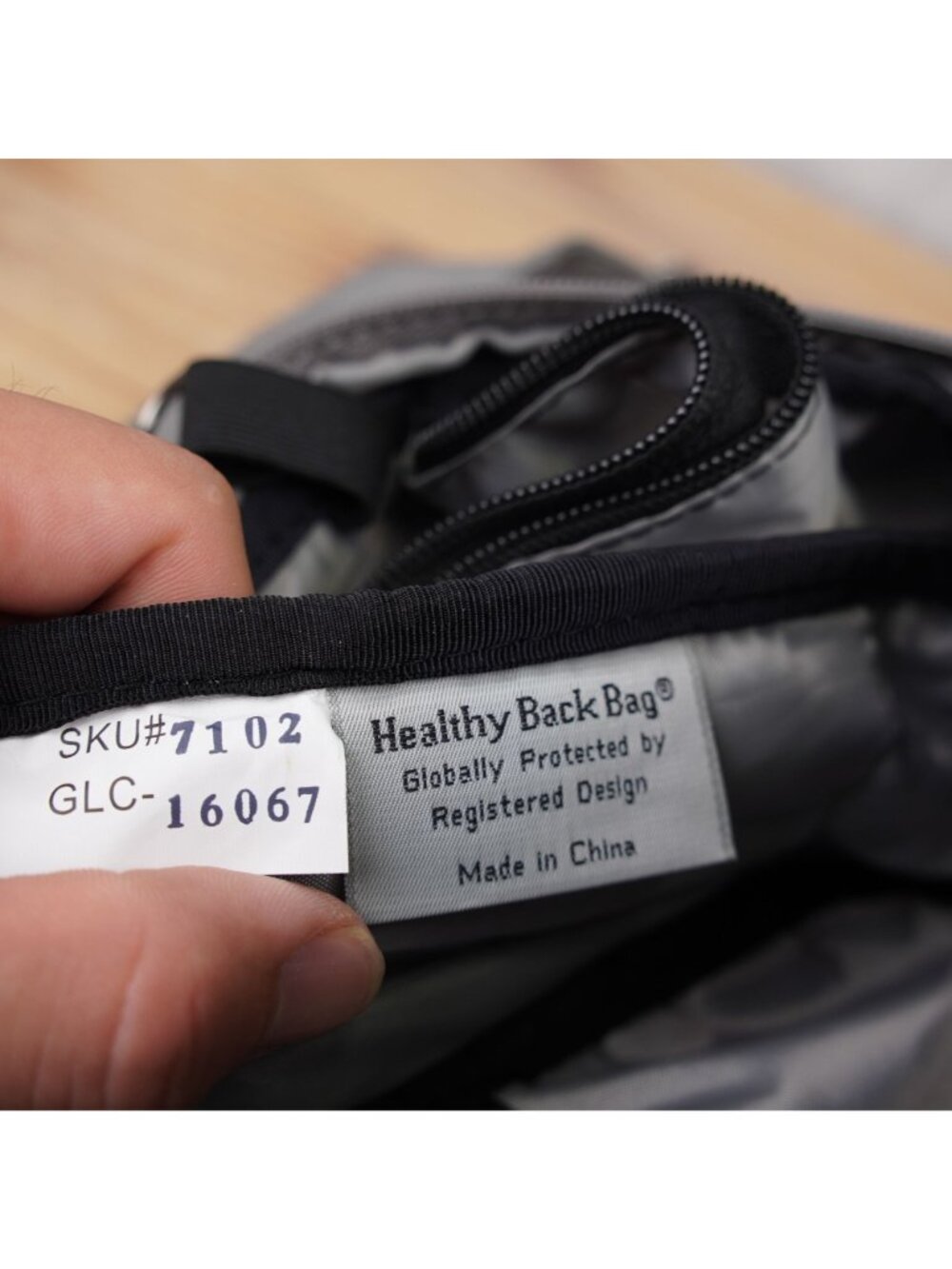AmeriBag Classic Microfiber Healthy Back Bag Medium Gray Sling Backpack Bag EUC - Picture 9 of 11
